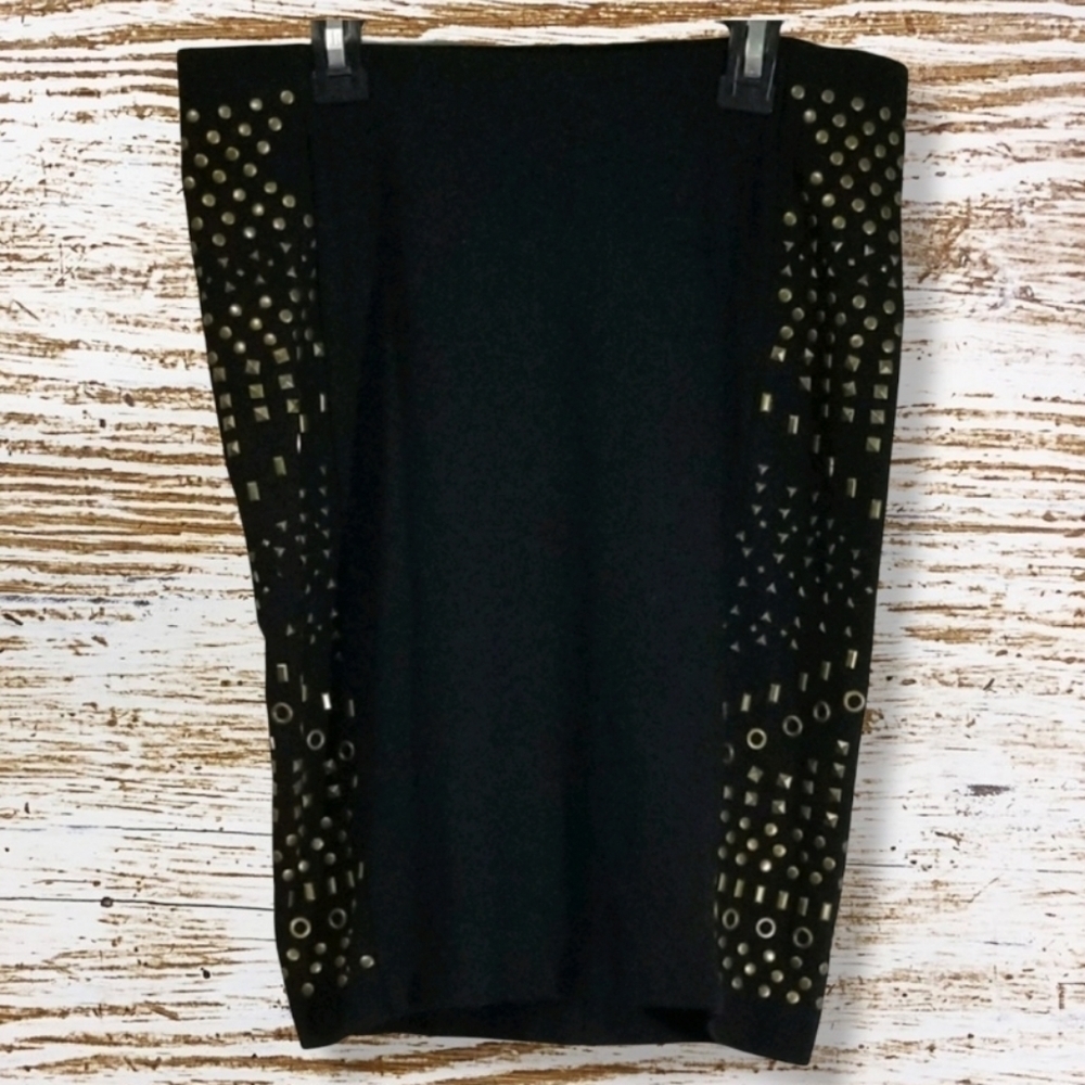 one 5 one Women's Skirt Size S Black Stretchy Brass Studded